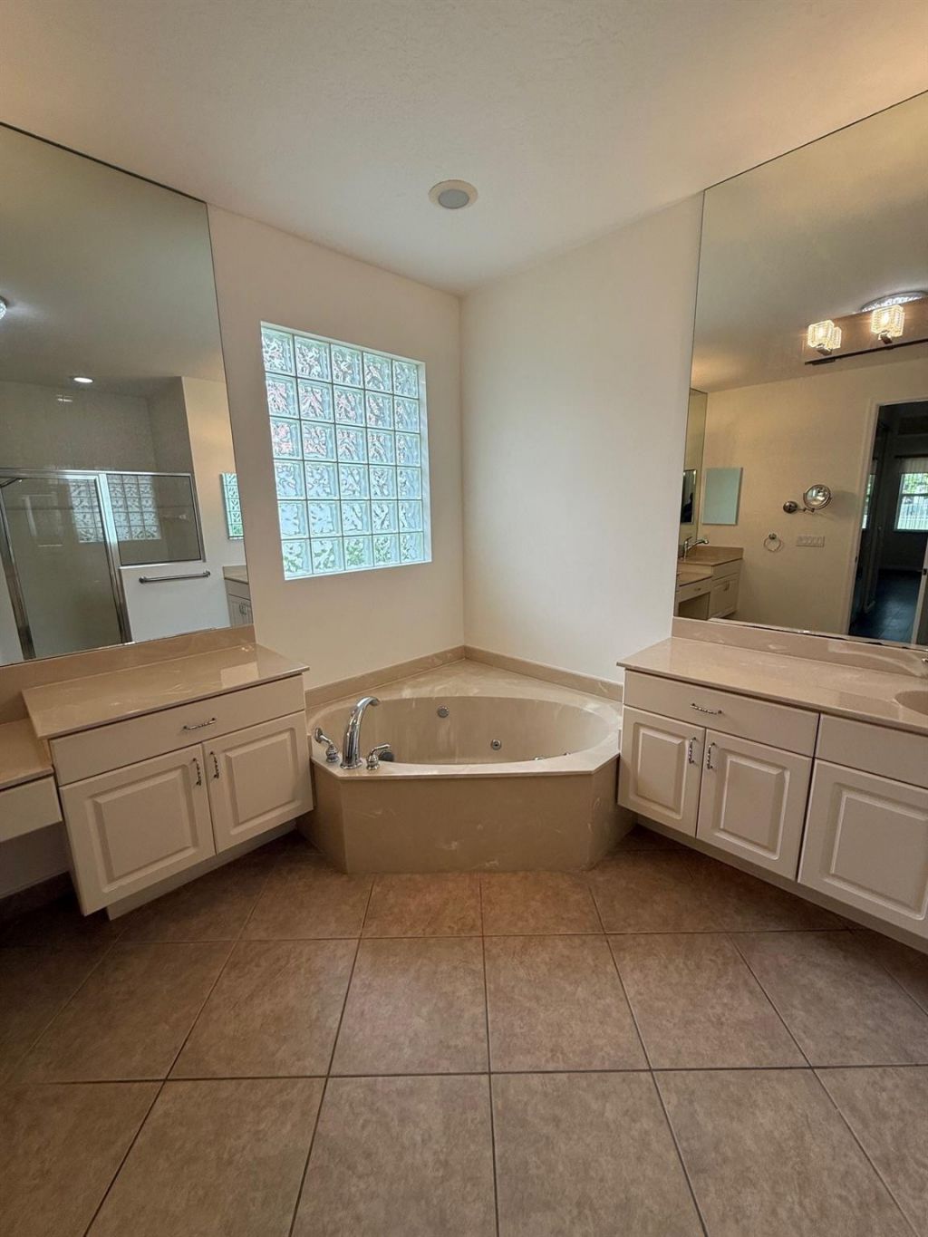 12039 Oakvista Drive, Boynton Beach, FL 33437 Photo