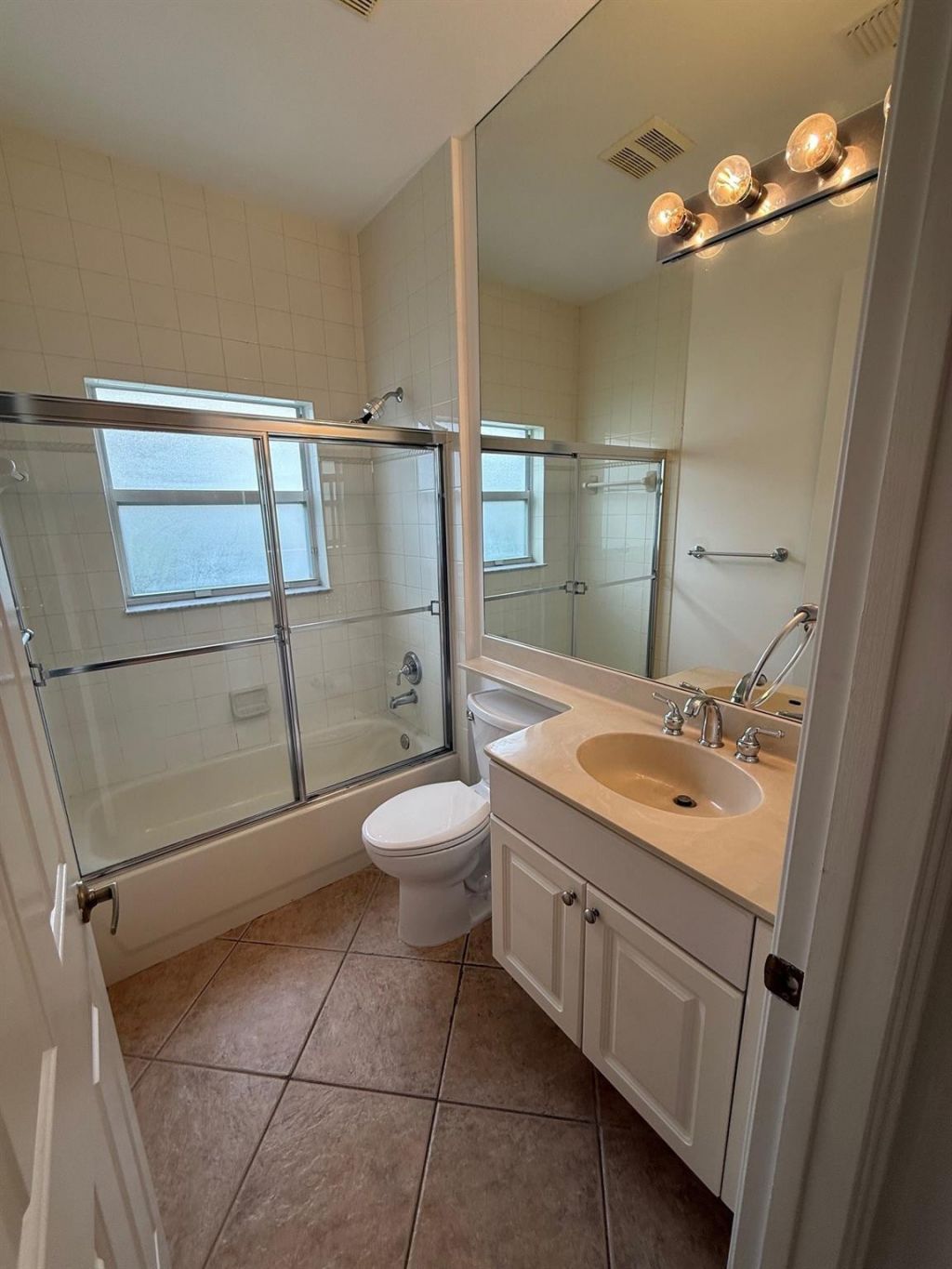 12039 Oakvista Drive, Boynton Beach, FL 33437 Photo