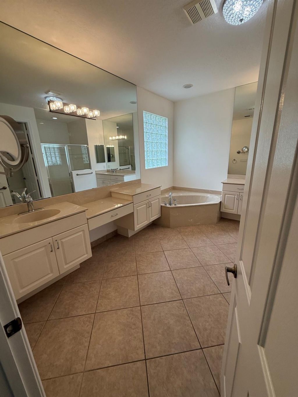 12039 Oakvista Drive, Boynton Beach, FL 33437 Photo