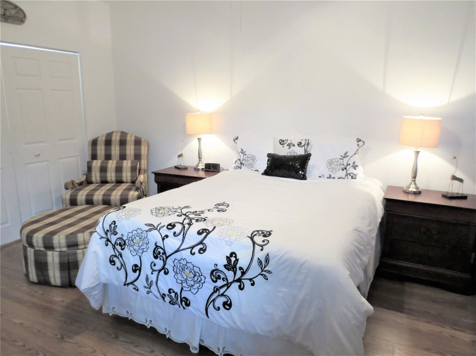 1900 Oceanwalk Lane, Unit 117, Lauderdale by the Sea, FL 33062 Photo