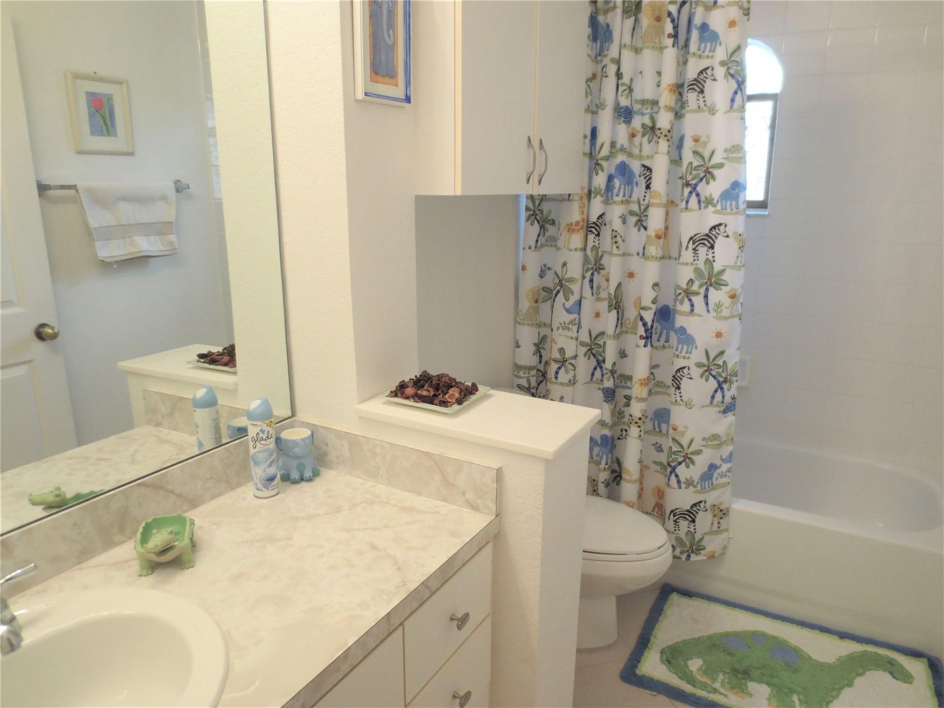 1900 Oceanwalk Lane, Unit 117, Lauderdale by the Sea, FL 33062 Photo