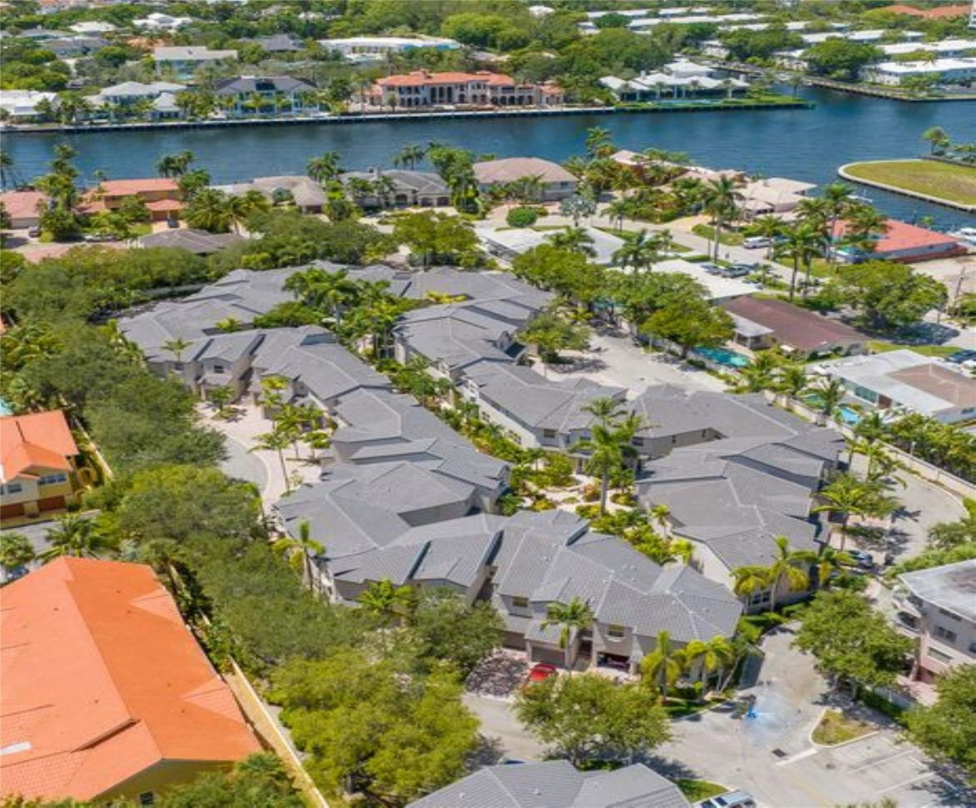 1900 Oceanwalk Lane, Unit 117, Lauderdale by the Sea, FL 33062 Photo