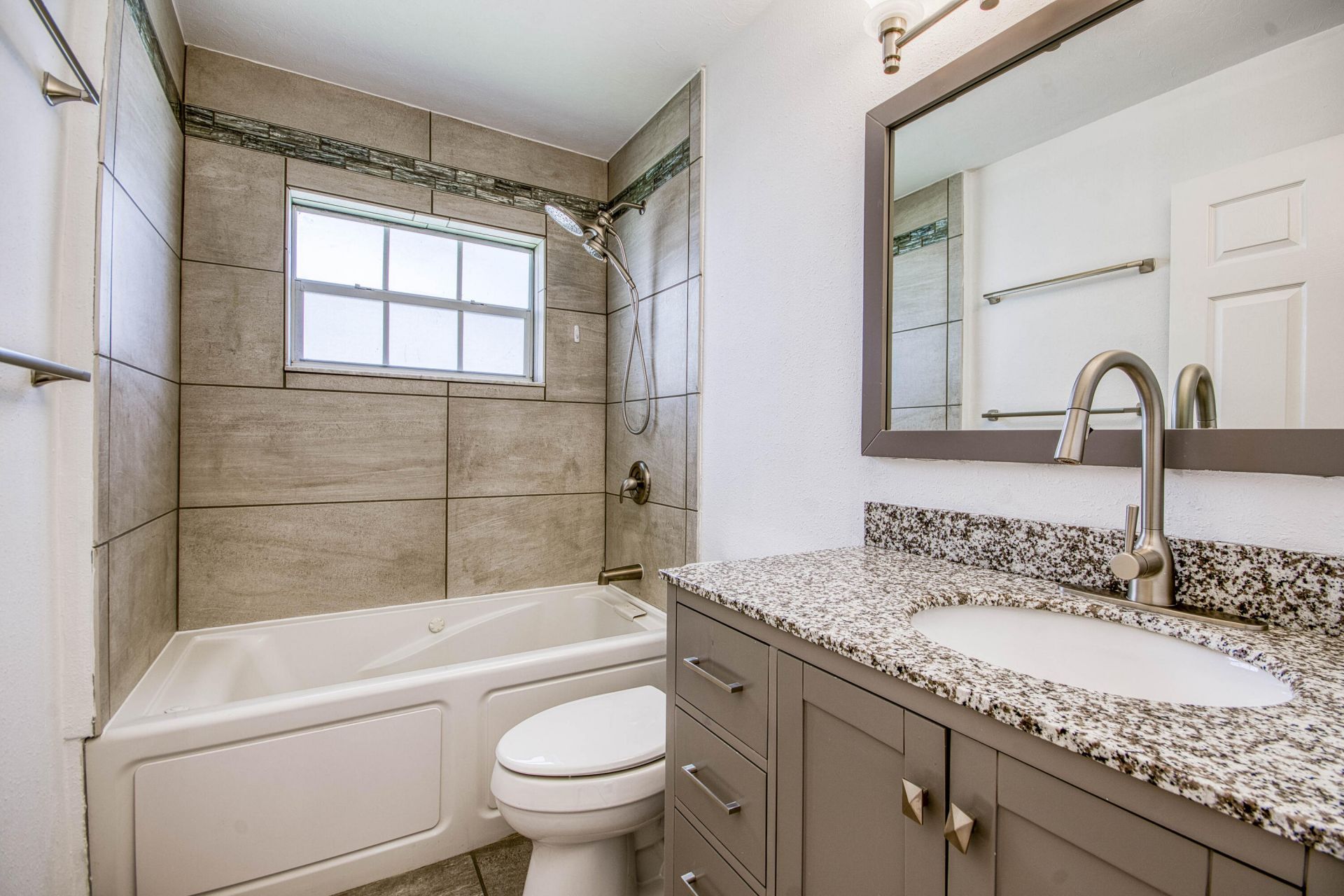252 Moccasin Trail W, Jupiter, FL 33458 Photo