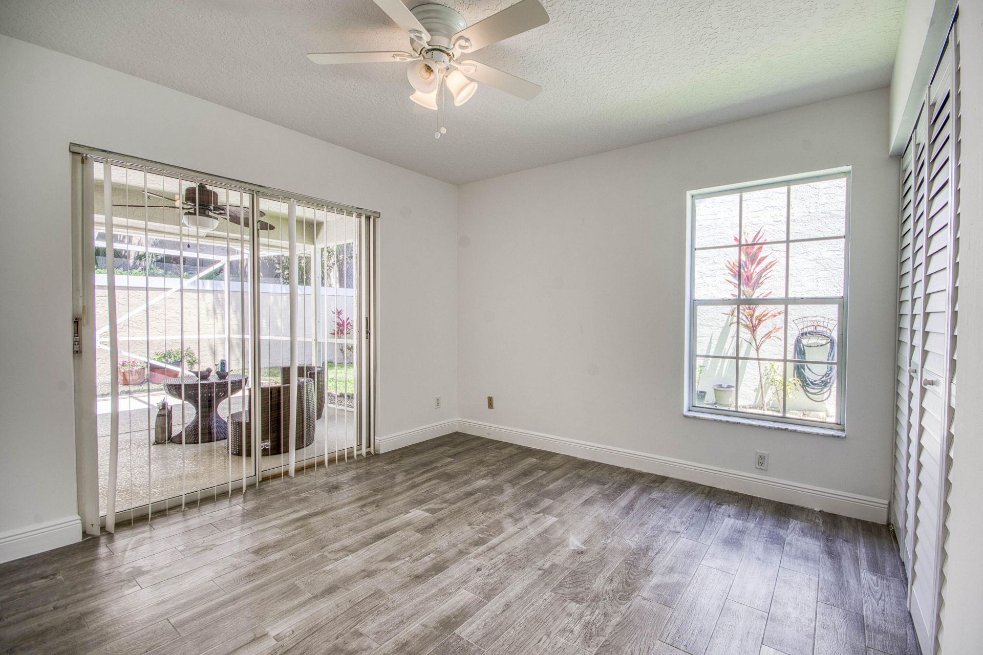 252 Moccasin Trail W, Jupiter, FL 33458 Photo