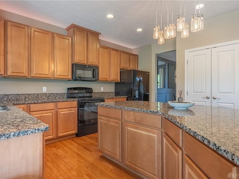 9448 Oak Brook Drive, Clearcreek Township, OH 45458 Photo 11