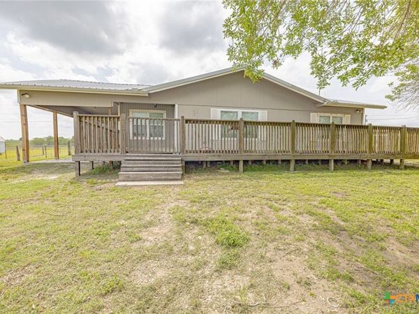 3300 State Highway 95 , Shiner, TX 77984
