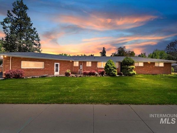 1810 N Maple Grove, Boise, ID 83704