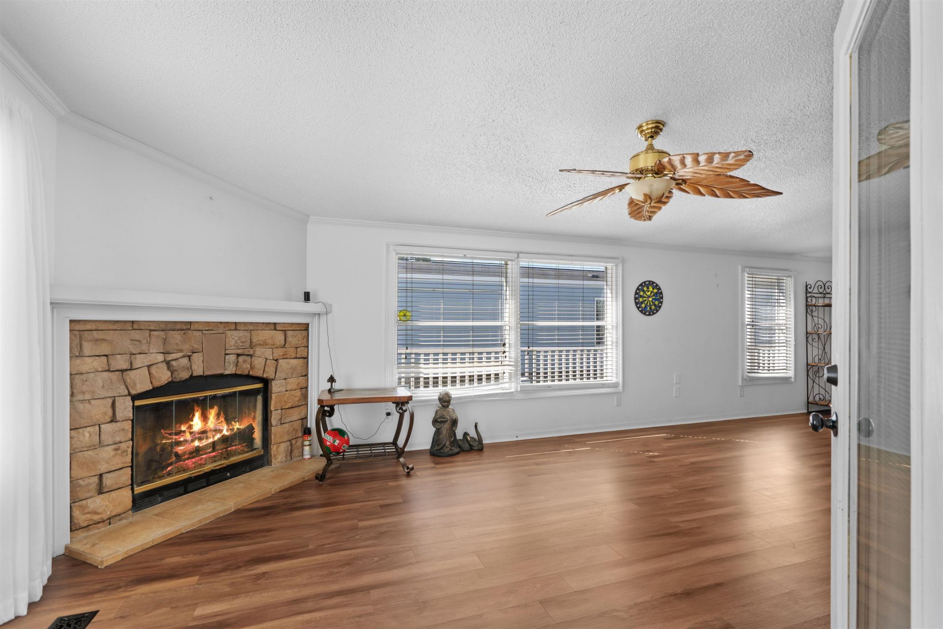 1021 Blossom St.  Photo 10