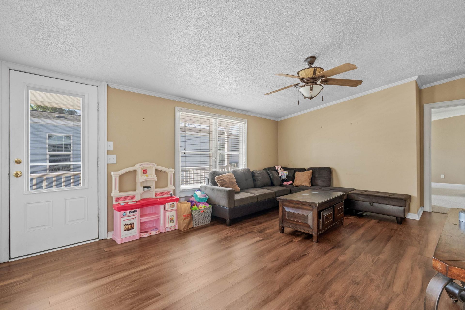 1021 Blossom St.  Photo 13