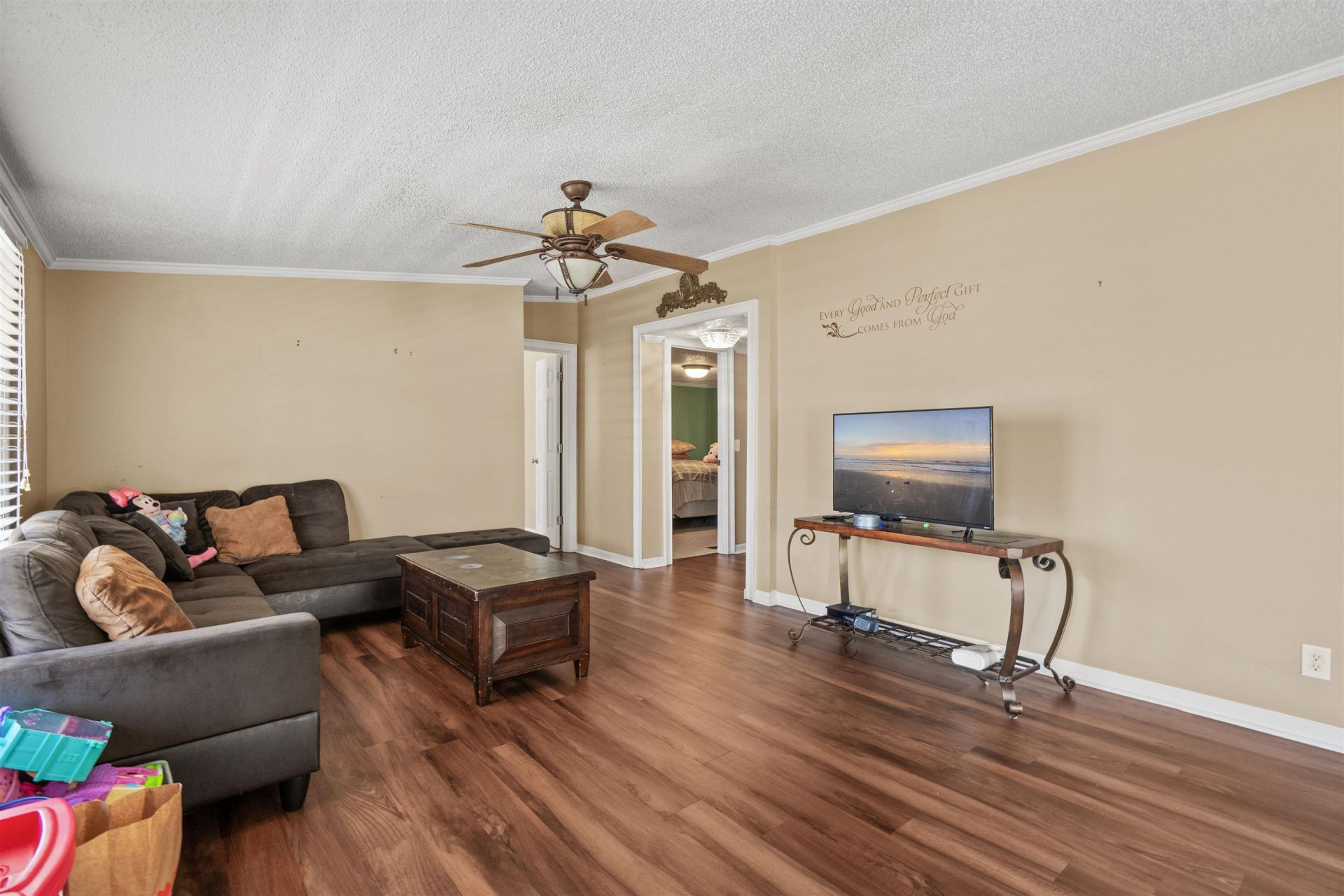 1021 Blossom St.  Photo 14