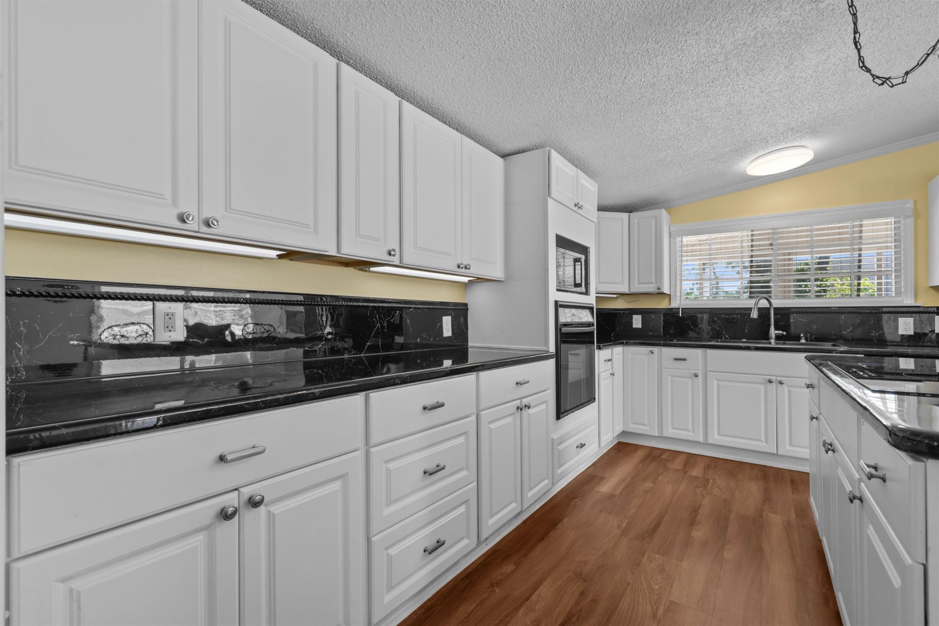 1021 Blossom St.  Photo 20