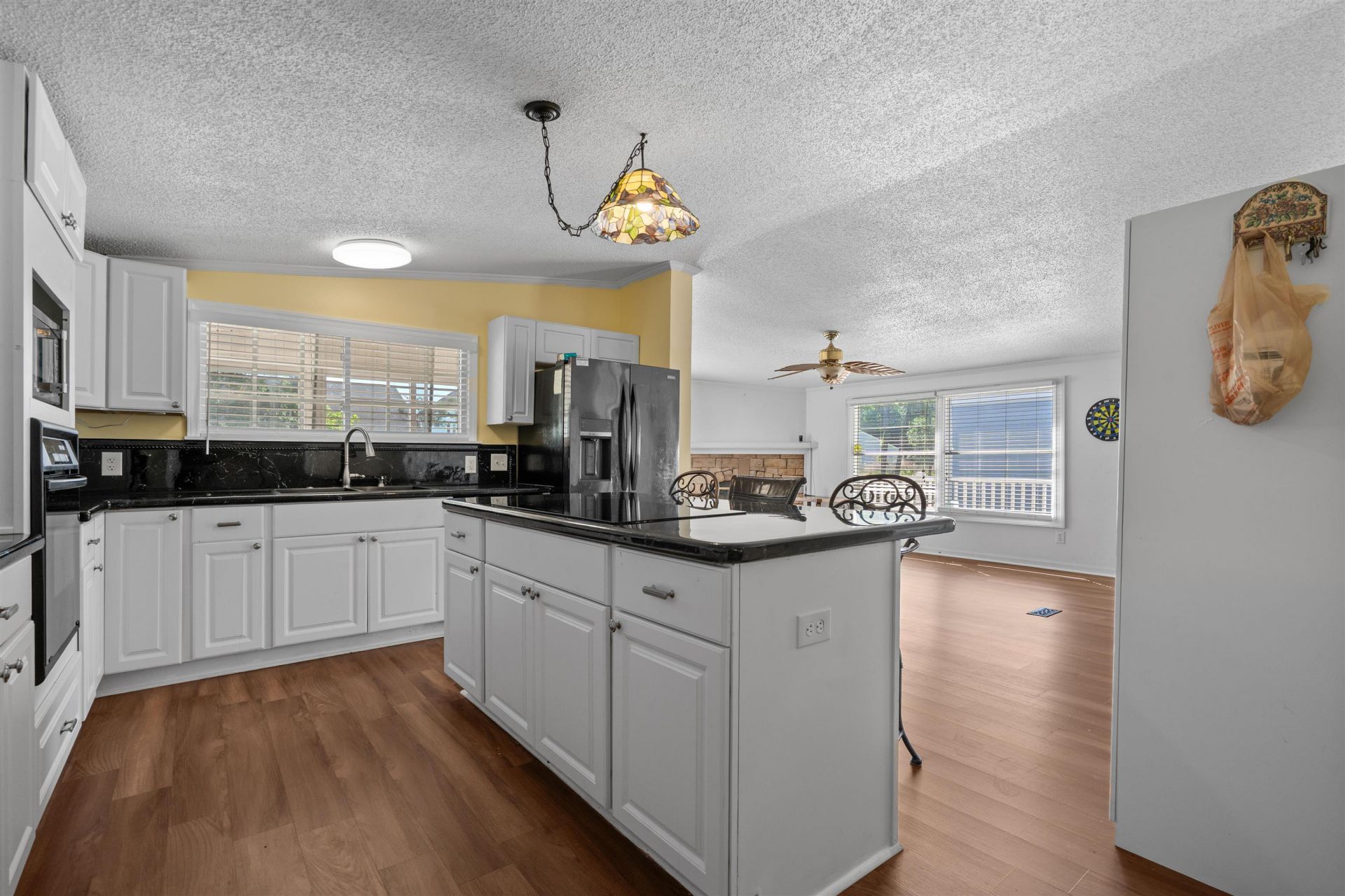 1021 Blossom St.  Photo 21
