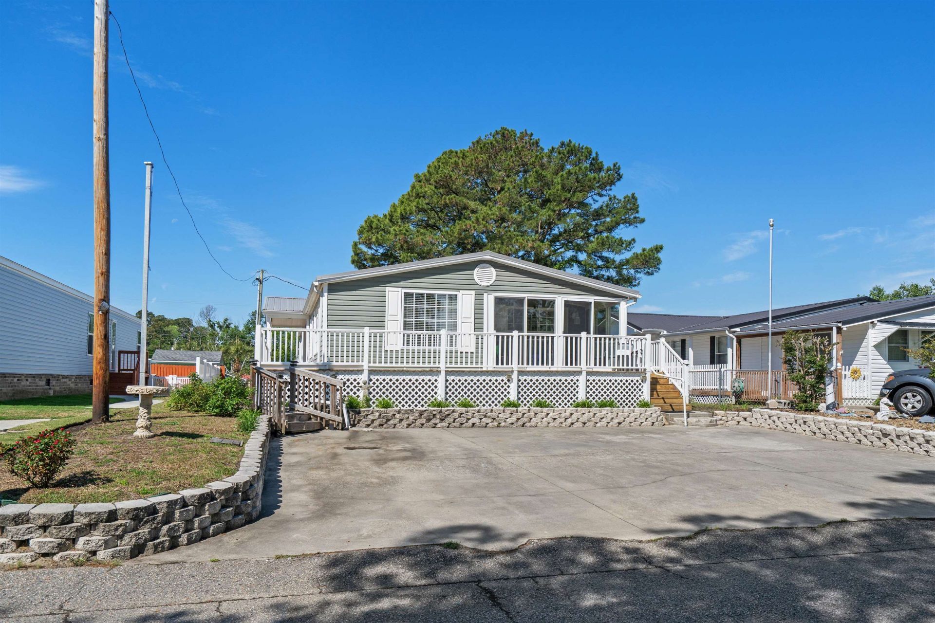 1021 Blossom St.  Photo 7