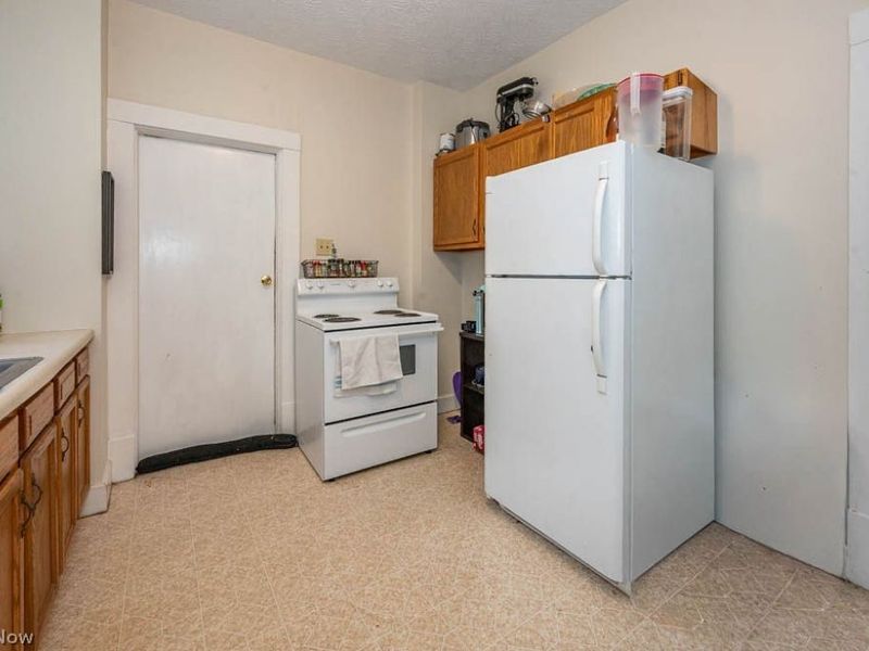 1005 S Freedom Avenue, Alliance, OH 44601 Photo 10