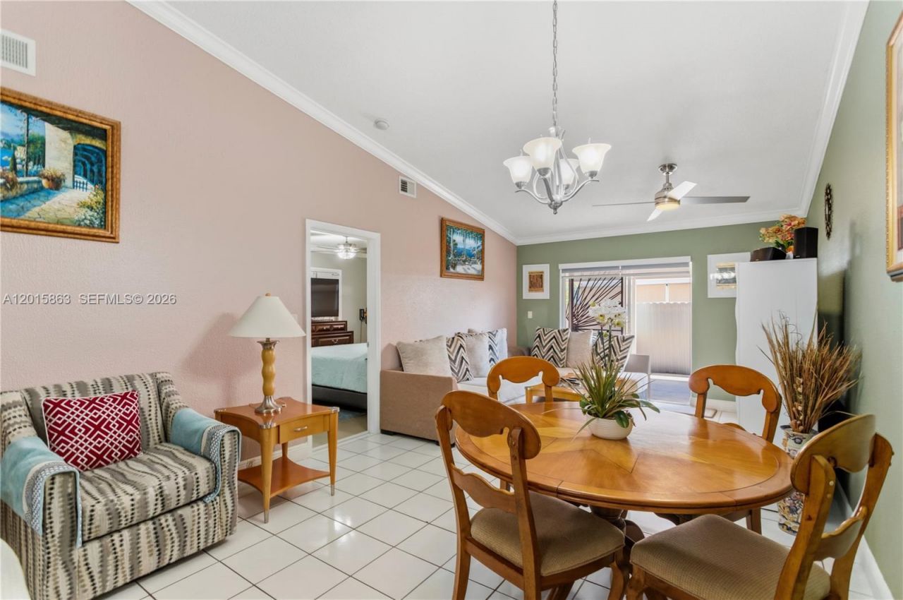 5471 W 27th Ct, Hialeah, FL 33016 Photo