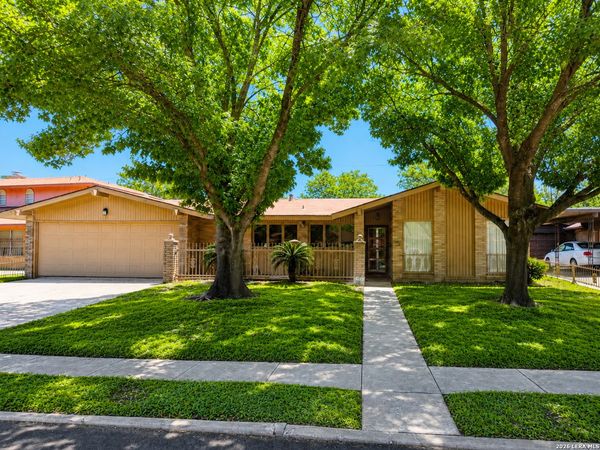 1210 FONTAINE DR, San Antonio, TX 78219