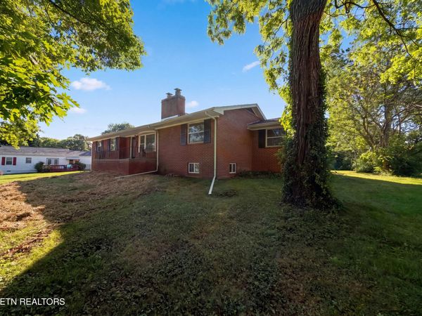 1204 Britton Drive, Knoxville, TN 37912