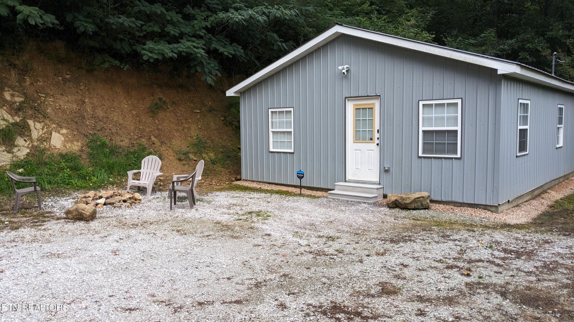 635 Briceville Hwy, Rocky Top, TN 37769 Main Photo