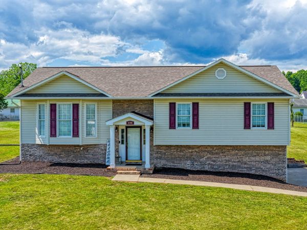 135 Lauren Drive, Rogersville, TN 37857