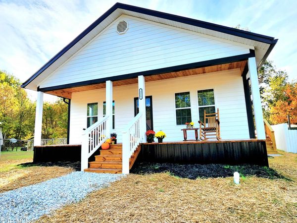 111 Parsley Street, Erwin, TN 37650