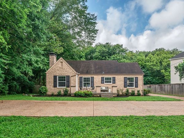 911 Woodmont Blvd , Nashville, TN 37204