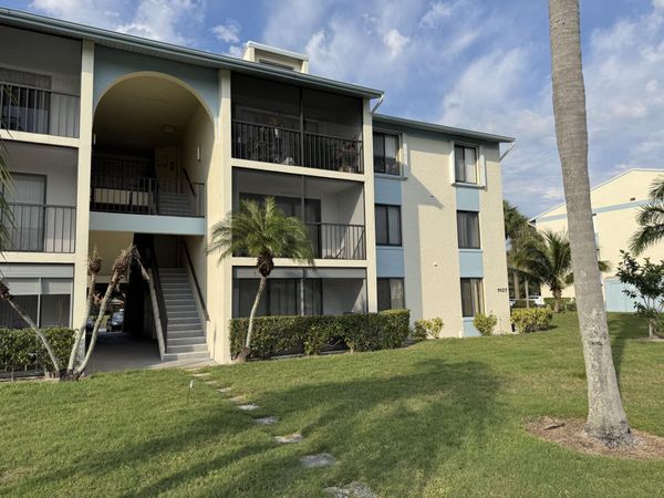 1107 Green Pine Boulevard, Unit B1, West Palm Beach, FL 33409