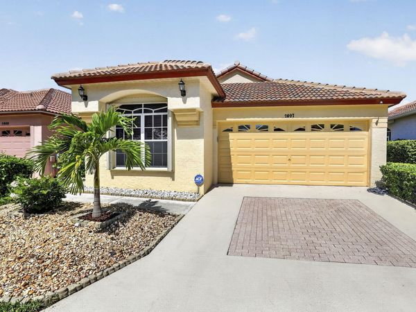 2097 Bonisle Circle, Riviera Beach, FL 33418