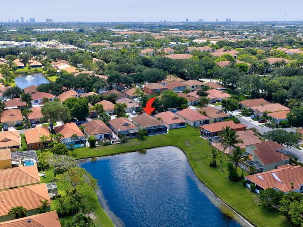 2097 Bonisle Circle, Riviera Beach, FL 33418