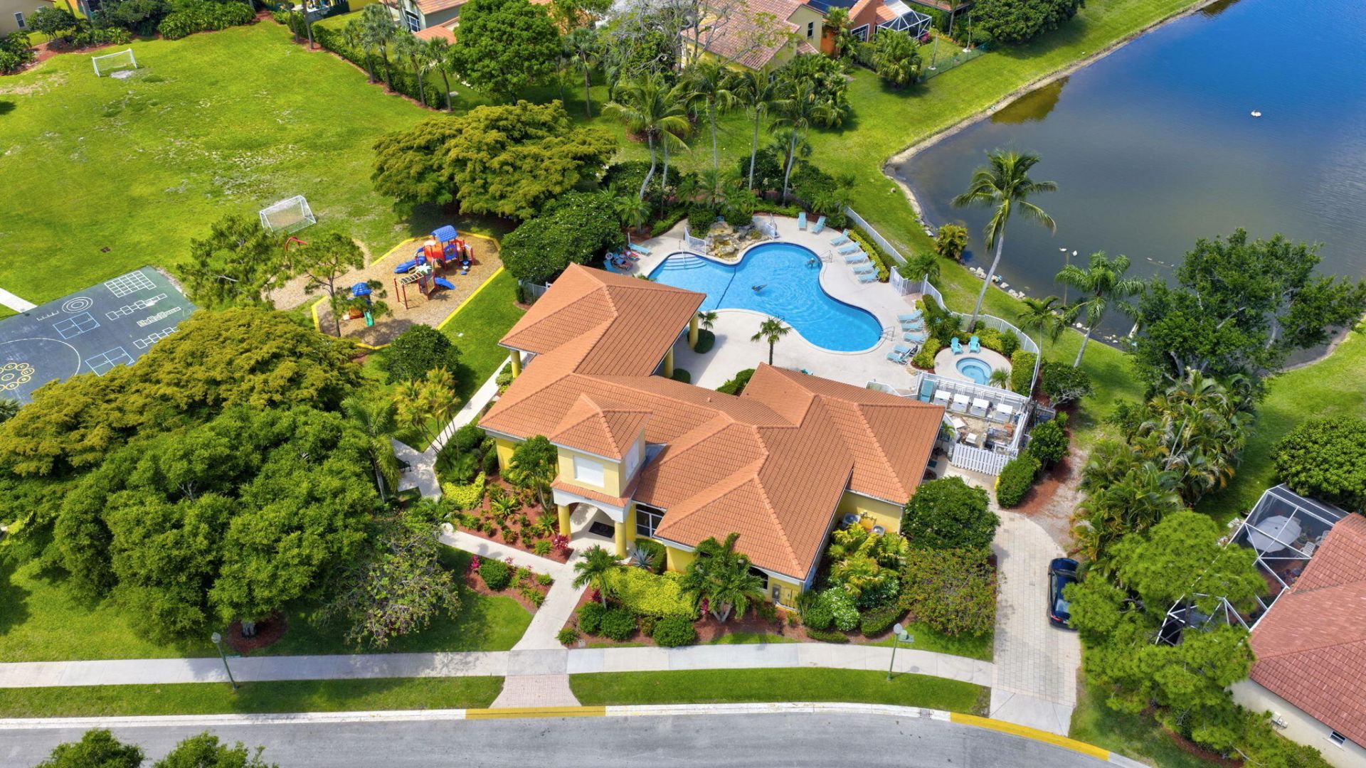 2097 Bonisle Circle, Riviera Beach, FL 33418 Photo