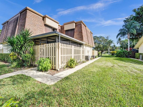 865 NW 29th Avenue, Unit A, Delray Beach, FL 33445