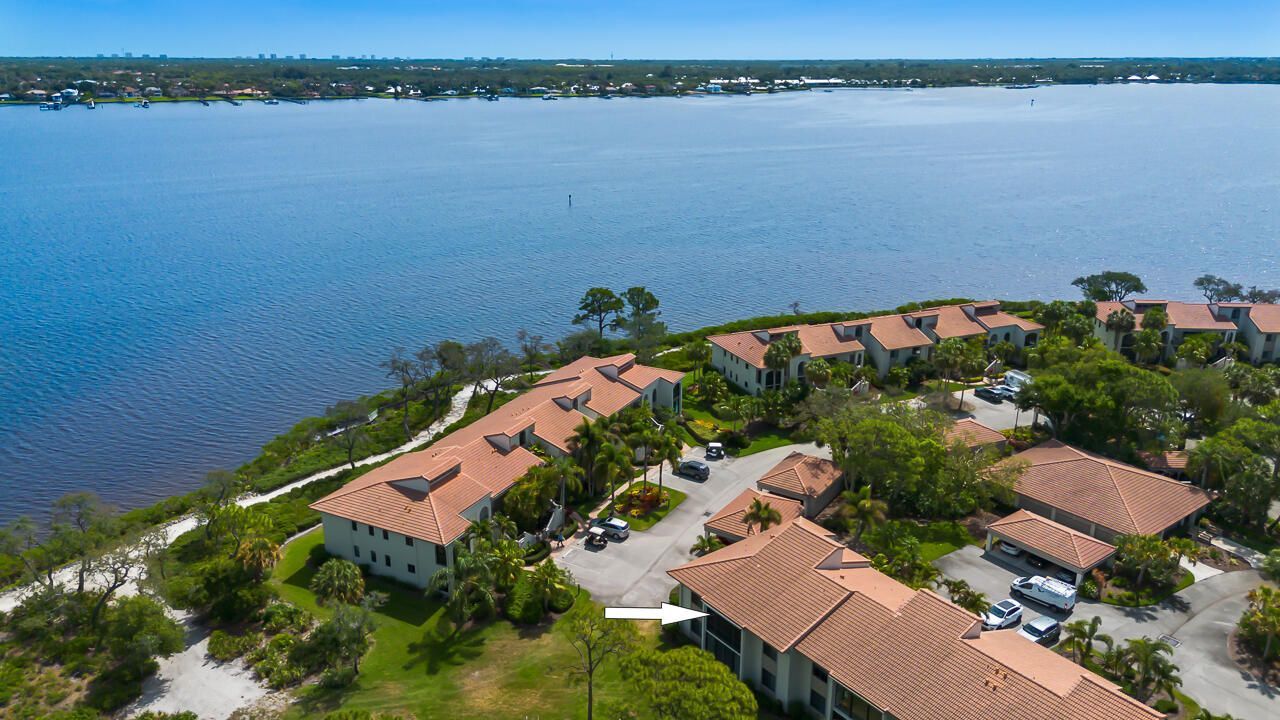 2516 NW Seagrass Drive, Unit 8b, Palm City, FL 34990 Photo