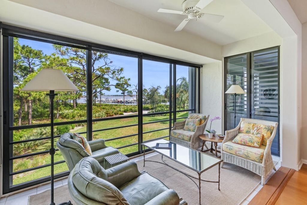 2516 NW Seagrass Drive, Unit 8b, Palm City, FL 34990 Photo