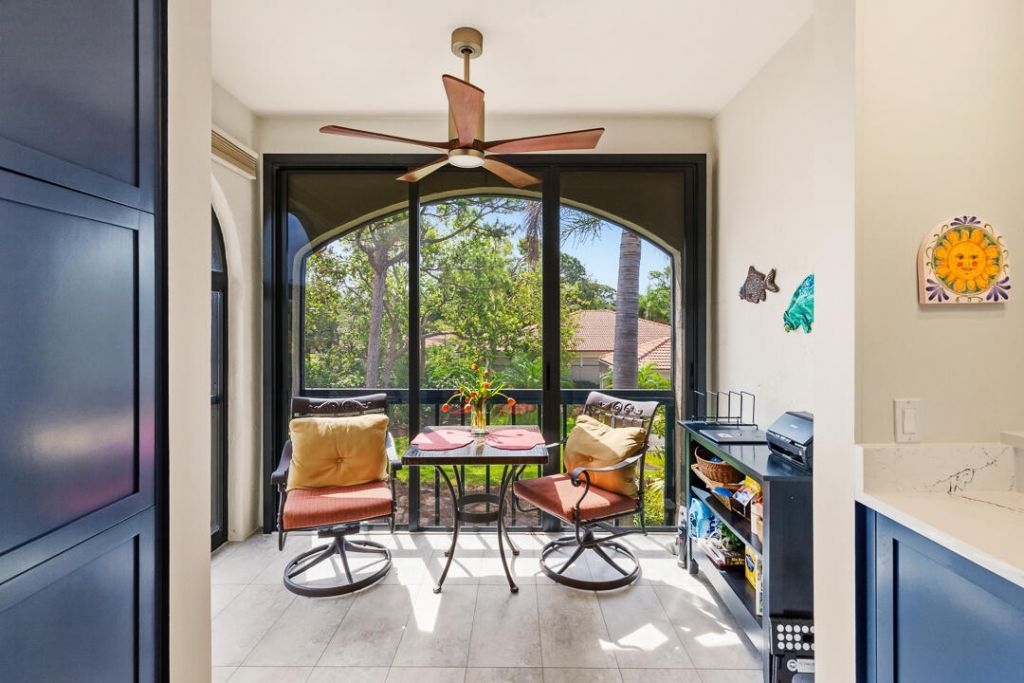 2516 NW Seagrass Drive, Unit 8b, Palm City, FL 34990 Photo