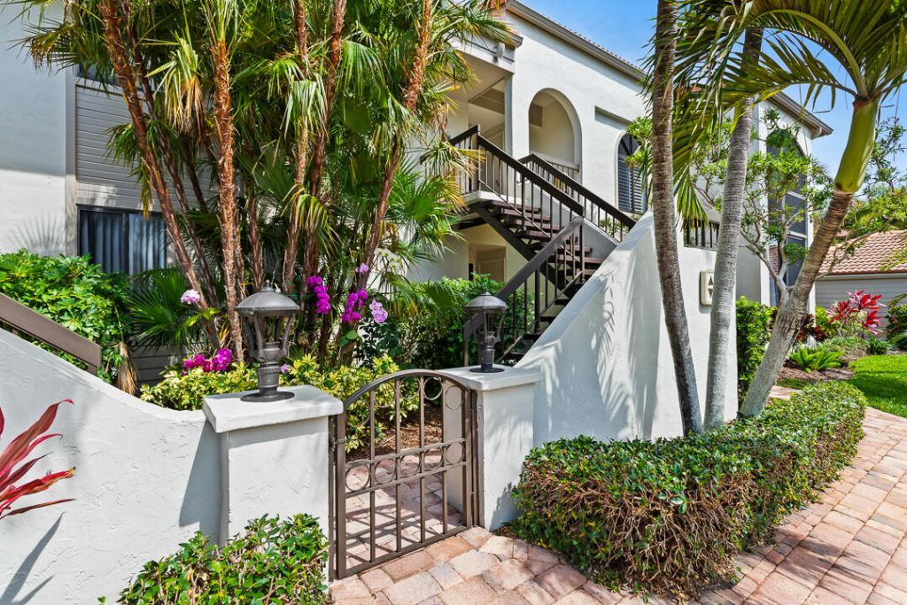 2516 NW Seagrass Drive, Unit 8b, Palm City, FL 34990 Photo
