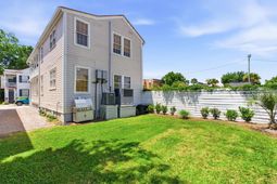 72 Ashe Street photo 4