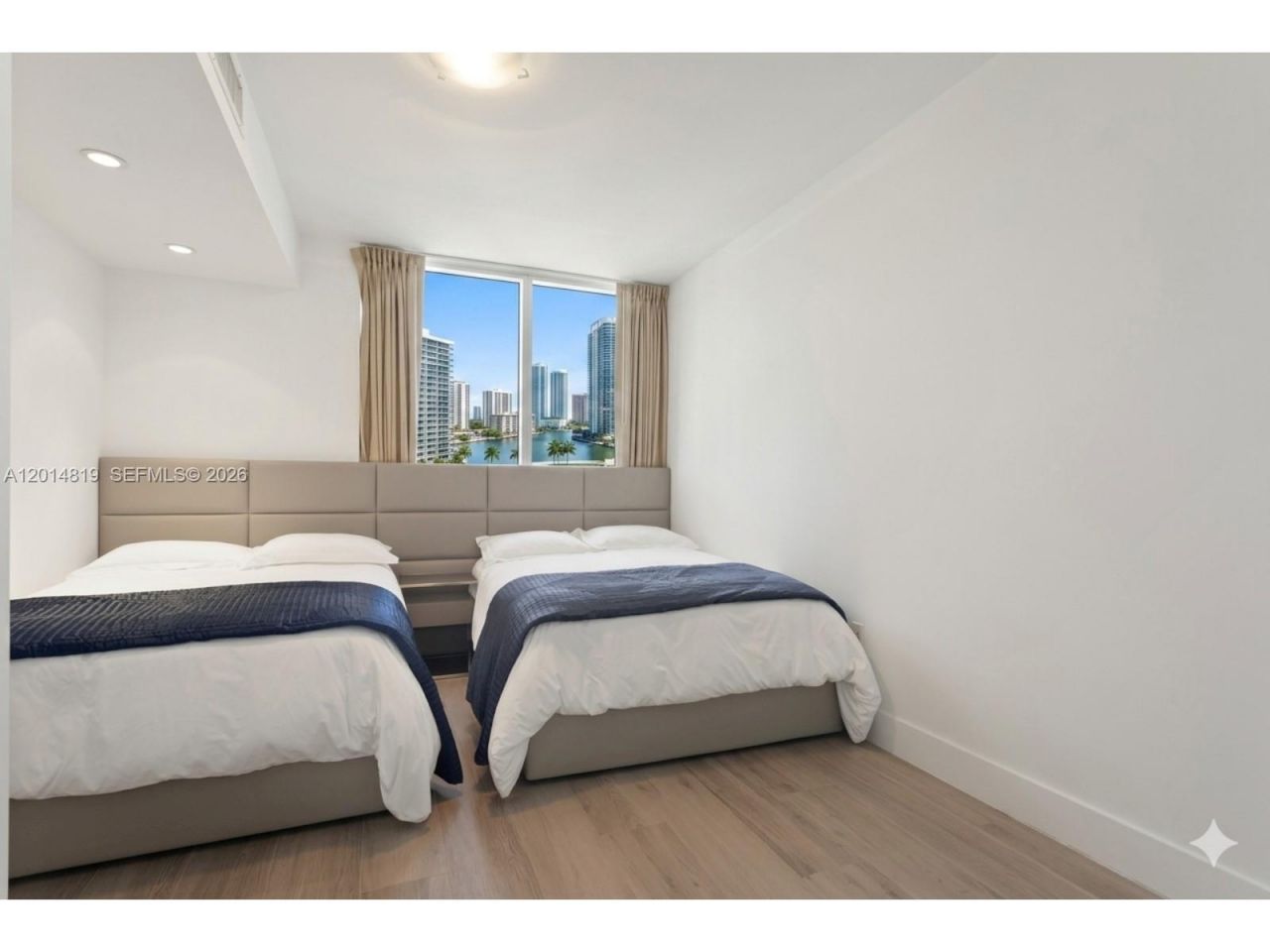 19111 Collins Ave , Unit 1701, Sunny Isles Beach, FL 33160 Photo
