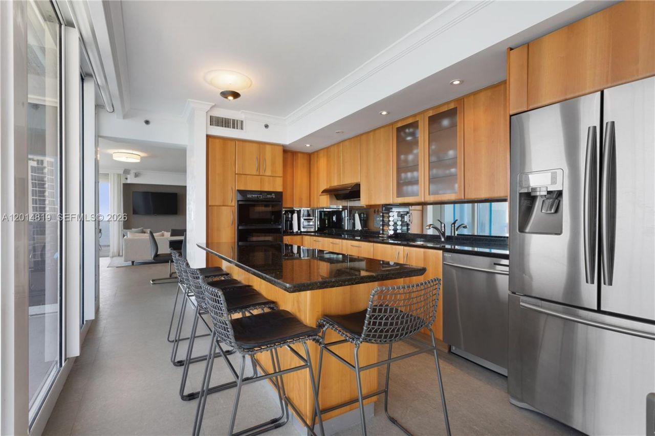 19111 Collins Ave , Unit 1701, Sunny Isles Beach, FL 33160 Photo
