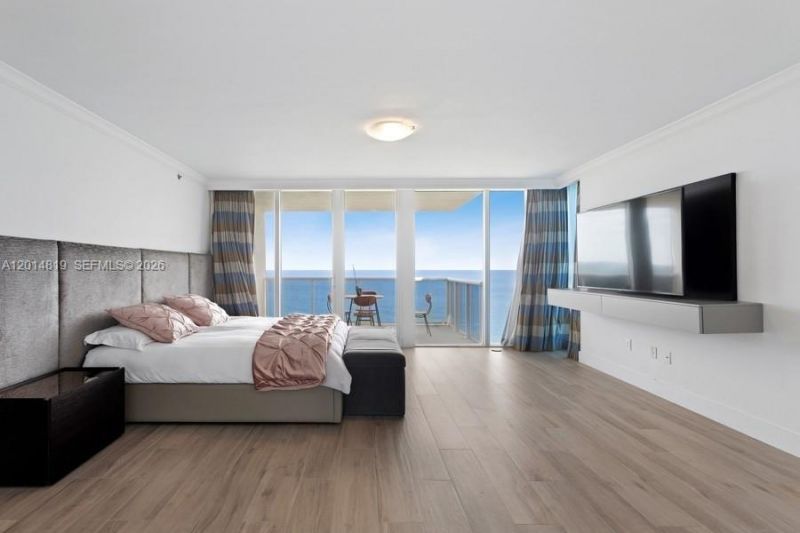 19111 Collins Ave , Unit 1701, Sunny Isles Beach, FL 33160 Photo