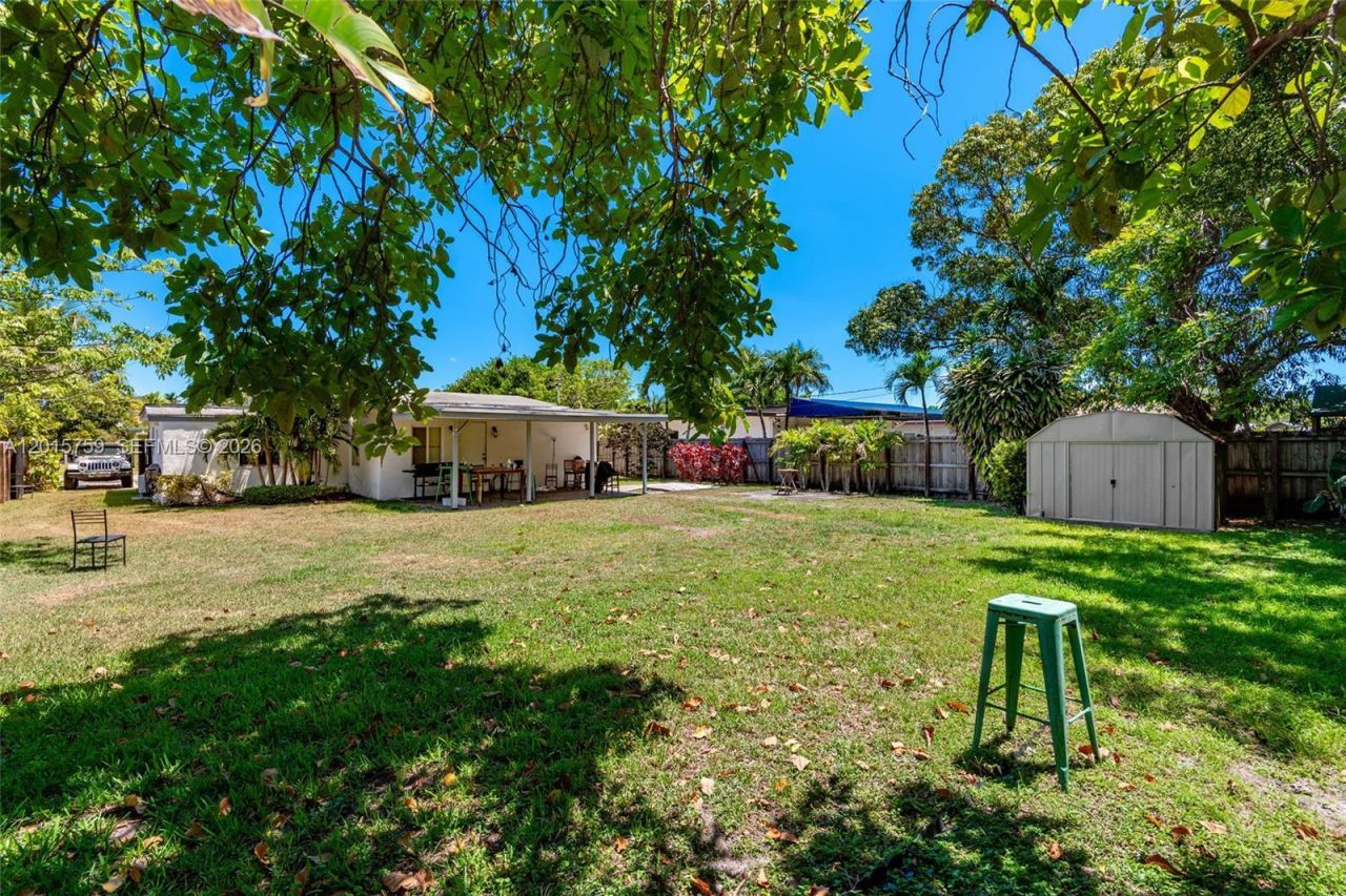 6566 SW 52nd Ter , South Miami, FL 33155 Photo