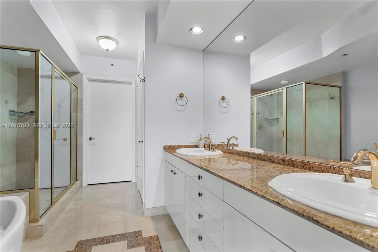 19111 Collins Ave , Unit 806, Sunny Isles Beach, FL 33160 Photo