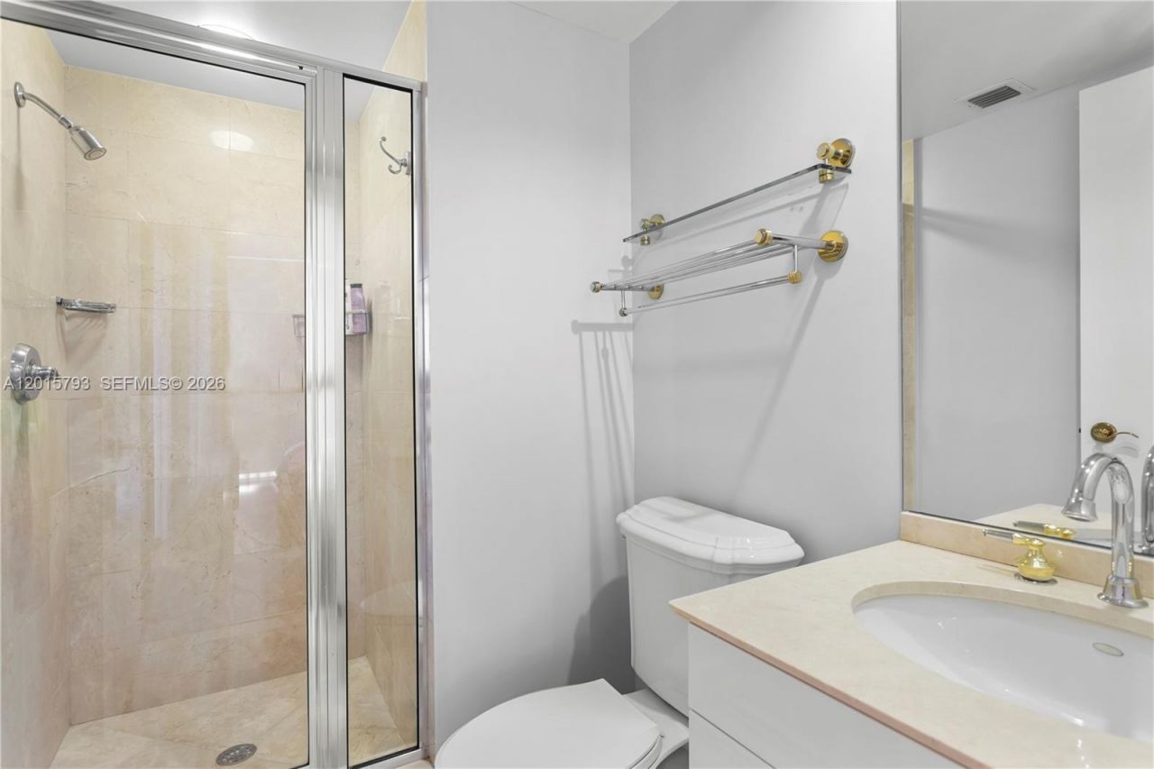 19111 Collins Ave , Unit 806, Sunny Isles Beach, FL 33160 Photo