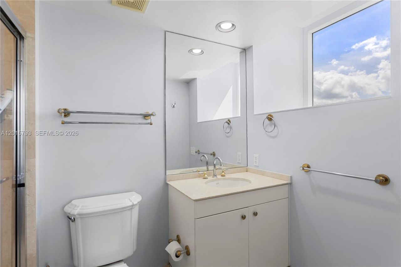 19111 Collins Ave , Unit 806, Sunny Isles Beach, FL 33160 Photo