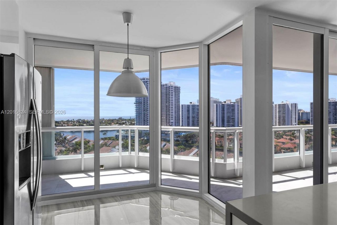 21055 Yacht Club Dr , Unit 1409, Aventura, FL 33180 Photo
