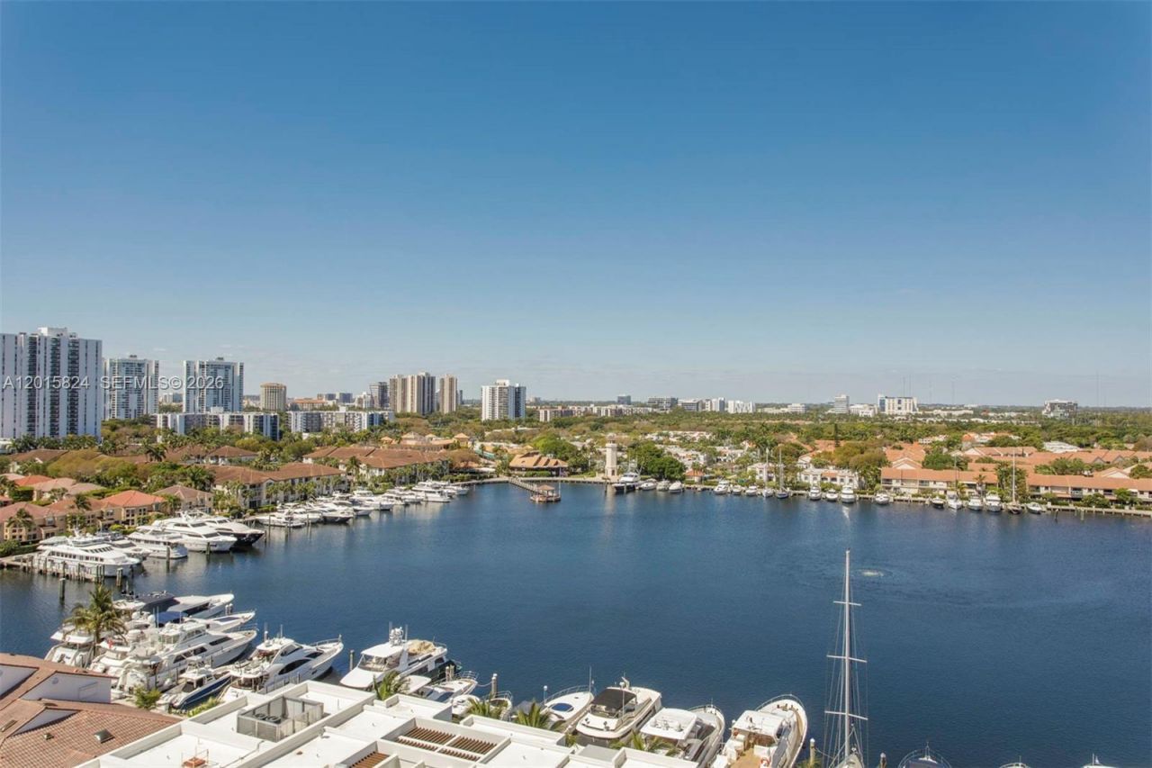 21055 Yacht Club Dr , Unit 1409, Aventura, FL 33180 Photo