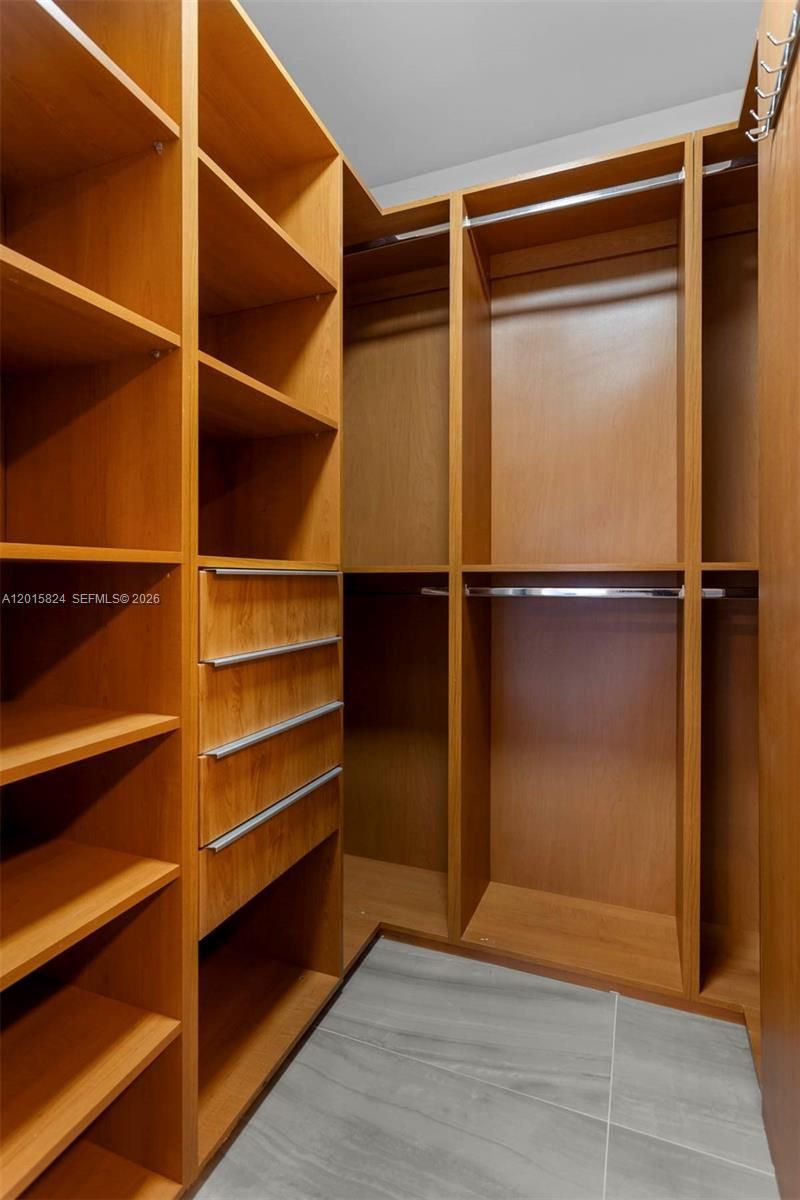 21055 Yacht Club Dr , Unit 1409, Aventura, FL 33180 Photo