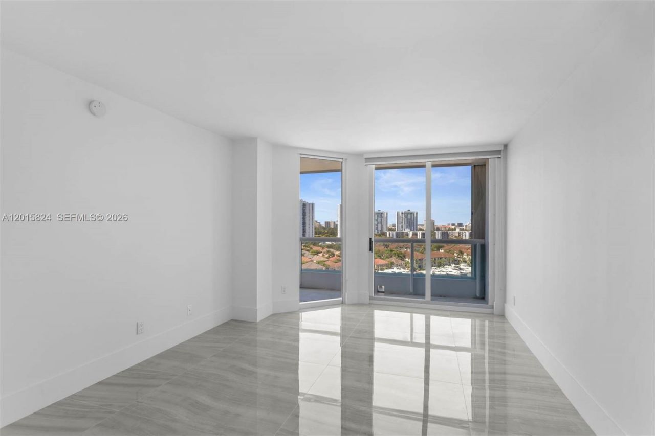21055 Yacht Club Dr , Unit 1409, Aventura, FL 33180 Photo