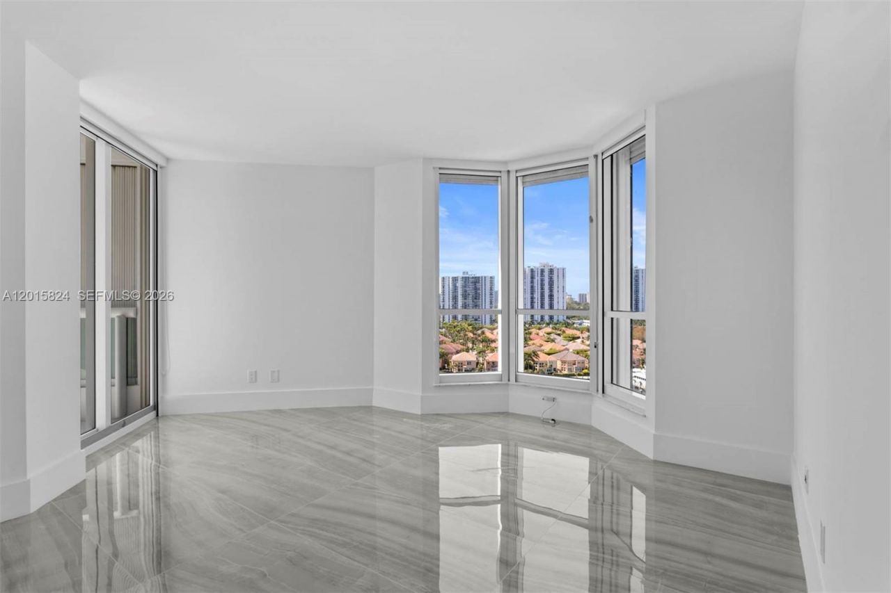 21055 Yacht Club Dr , Unit 1409, Aventura, FL 33180 Photo