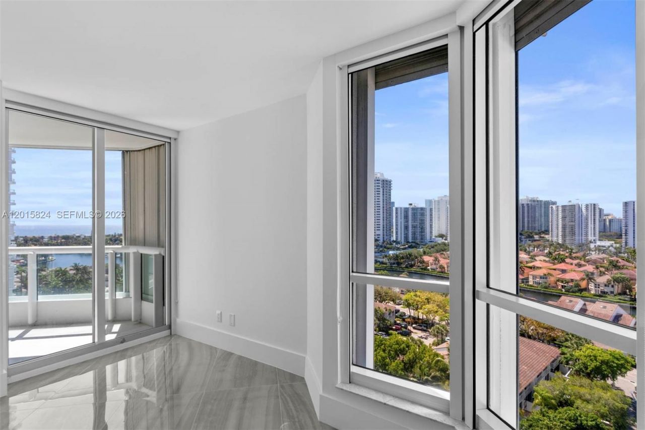 21055 Yacht Club Dr , Unit 1409, Aventura, FL 33180 Photo