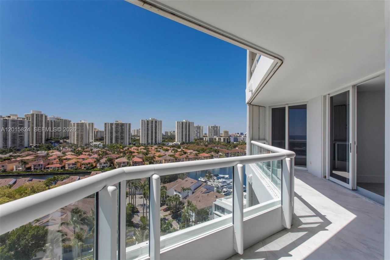 21055 Yacht Club Dr , Unit 1409, Aventura, FL 33180 Photo