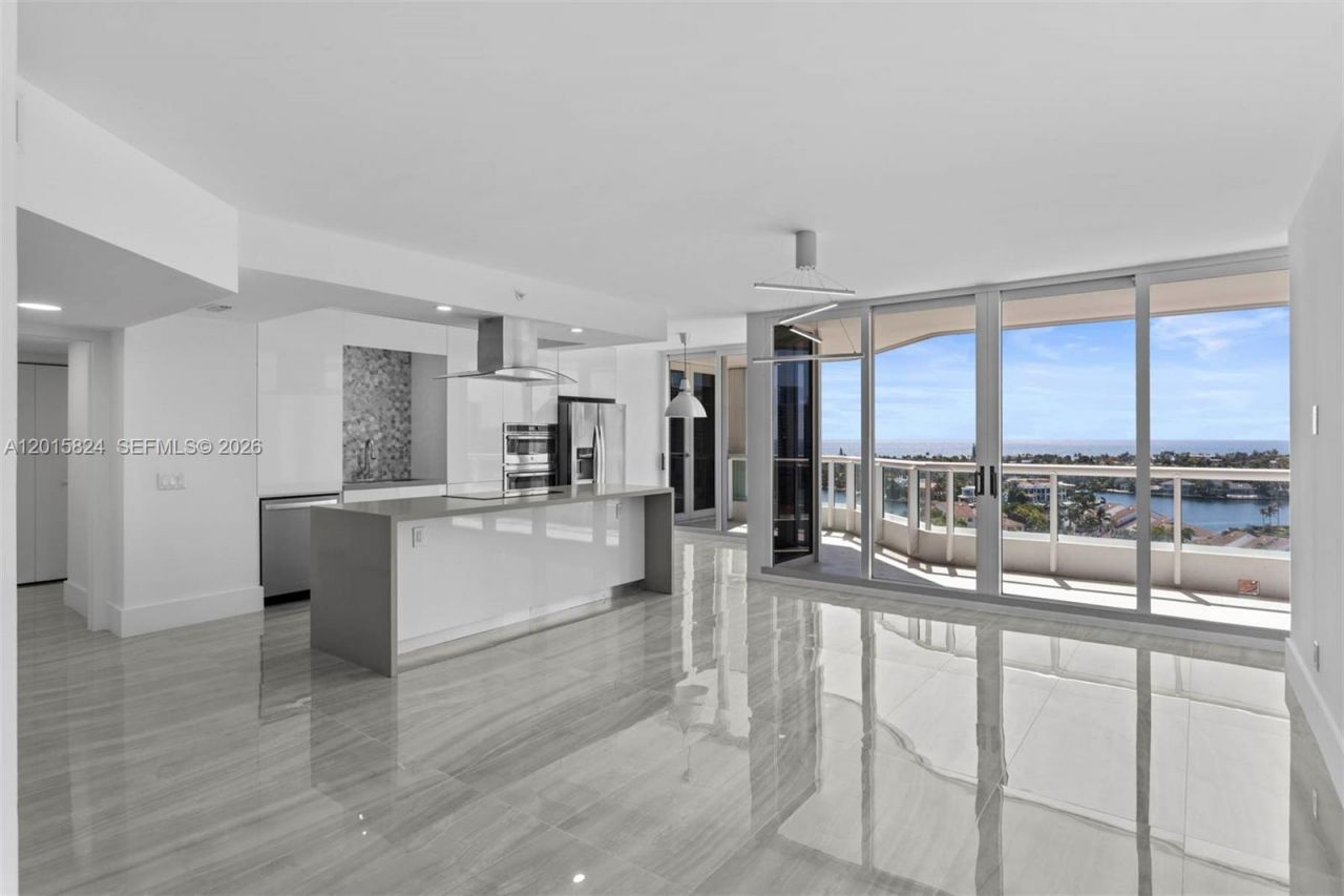 21055 Yacht Club Dr , Unit 1409, Aventura, FL 33180 Photo
